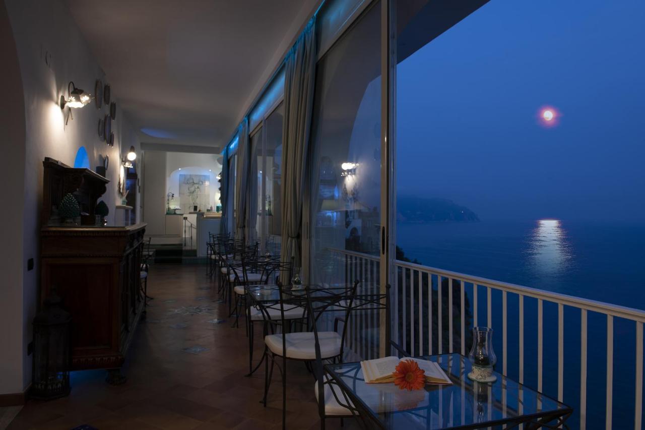 Hotel La Ninfa Amalfi Exterior foto
