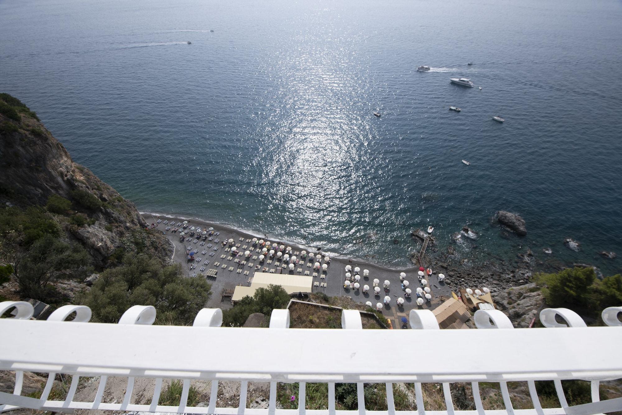 Hotel La Ninfa Amalfi Exterior foto